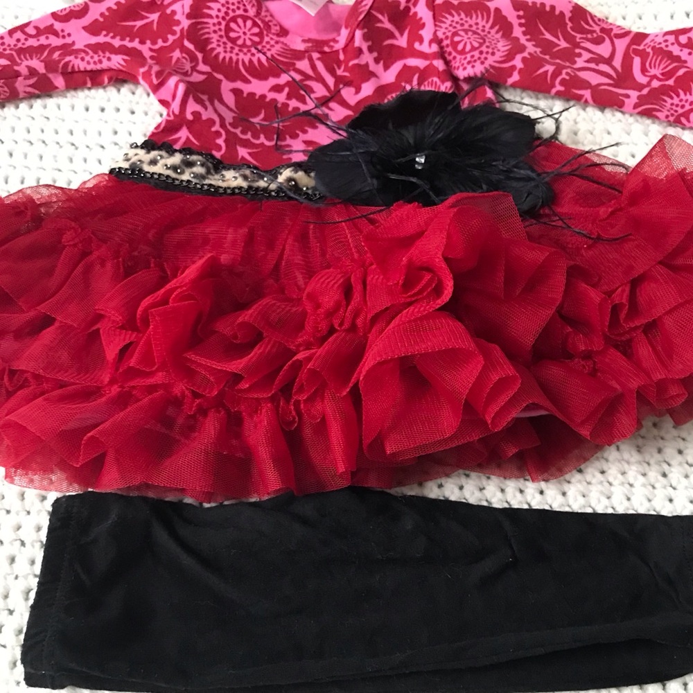 💕”SOLD**💕Giggle Moon Set 6 months CROSS POSTED